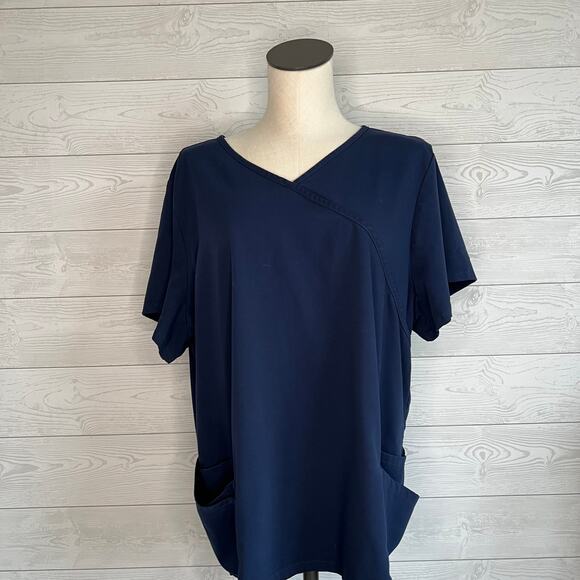 Urbane Ultimate navy v-neck scrub top Size XXL - Picture 2 of 8